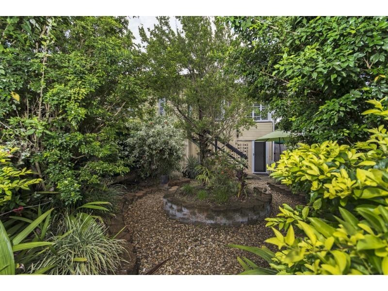 31 Howe Street, Cairns North QLD 4870
