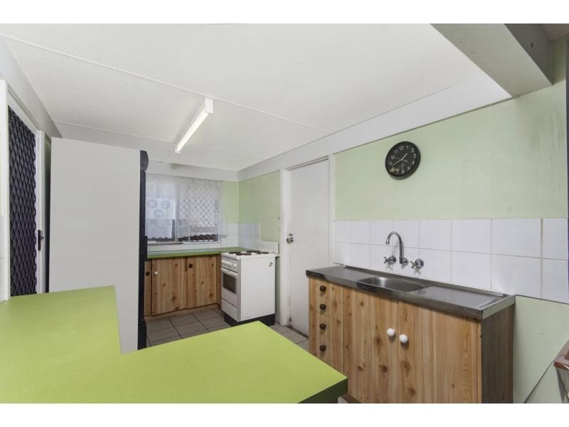 31 Howe Street, Cairns North QLD 4870