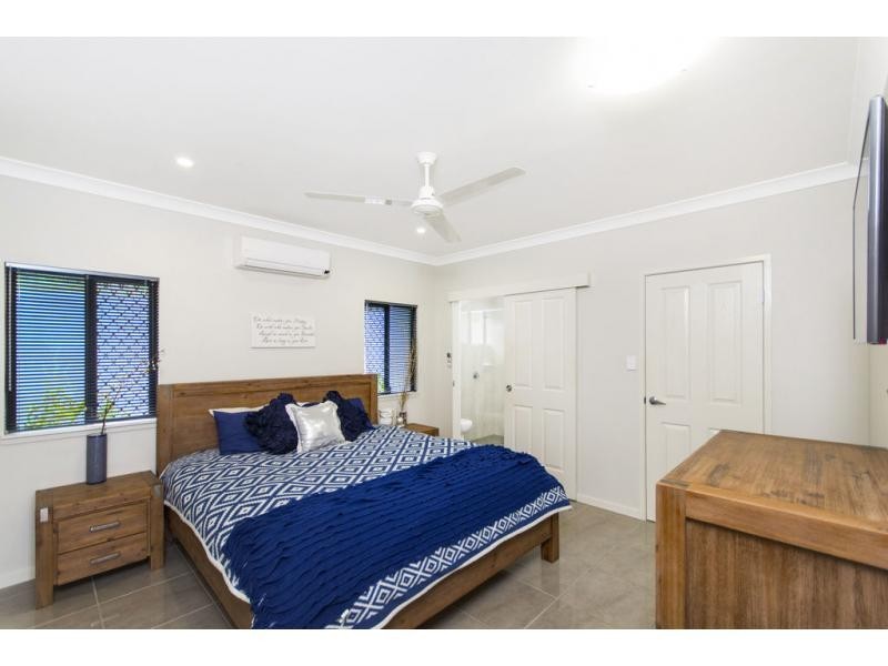 50 Ainscow Drive, Bentley Park QLD 4869