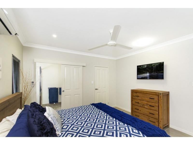 50 Ainscow Drive, Bentley Park QLD 4869