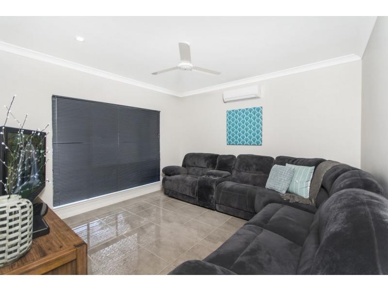 50 Ainscow Drive, Bentley Park QLD 4869