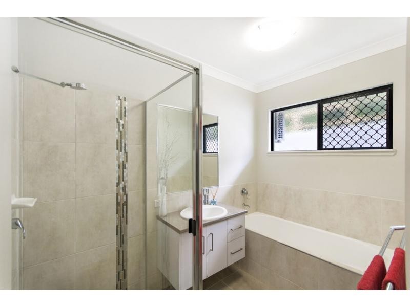 50 Ainscow Drive, Bentley Park QLD 4869