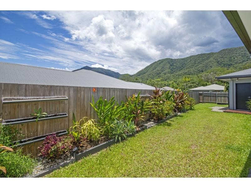 50 Ainscow Drive, Bentley Park QLD 4869