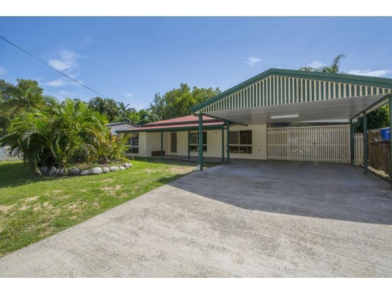 78 Wistaria Street, Holloways Beach QLD 4878