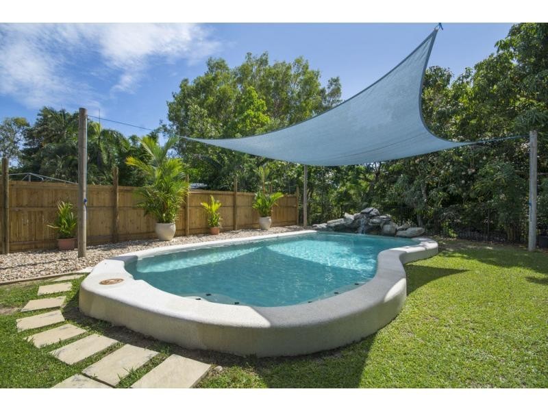 78 Wistaria Street, Holloways Beach QLD 4878