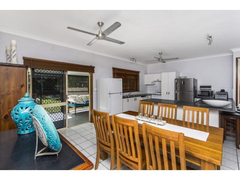 78 Wistaria Street, Holloways Beach QLD 4878