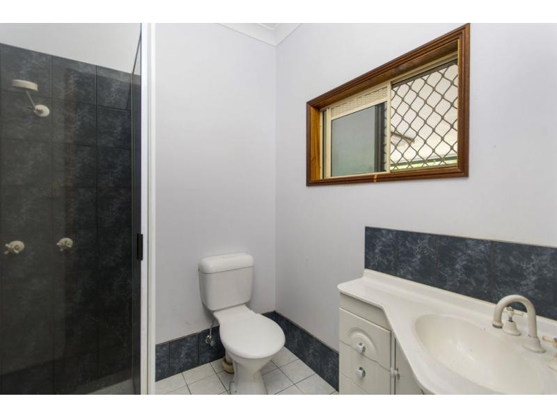 78 Wistaria Street, Holloways Beach QLD 4878