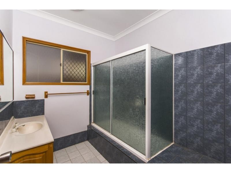 78 Wistaria Street, Holloways Beach QLD 4878