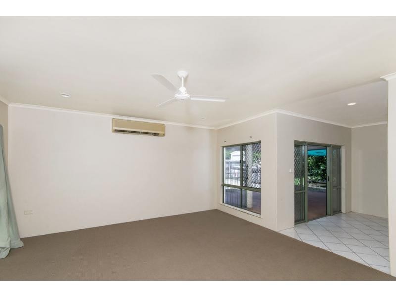 11 Bi-Centennial Road, Bentley Park QLD 4869