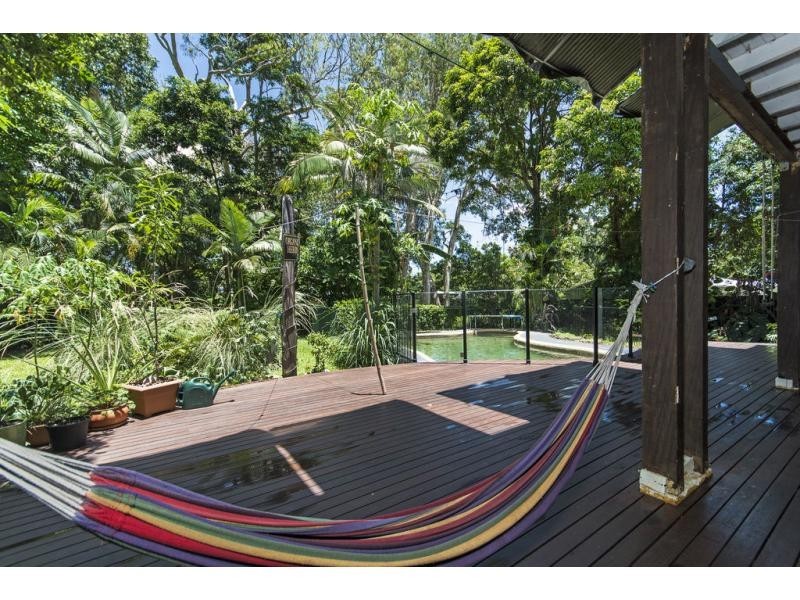 8-10 Dalziel Street, Stratford QLD 4870