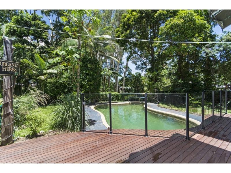 8-10 Dalziel Street, Stratford QLD 4870