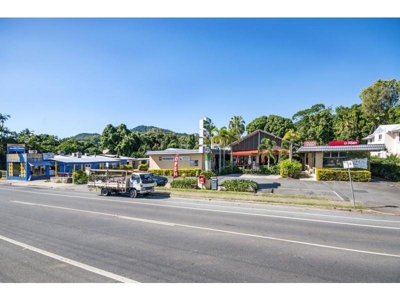 8-10 Dalziel Street, Stratford QLD 4870