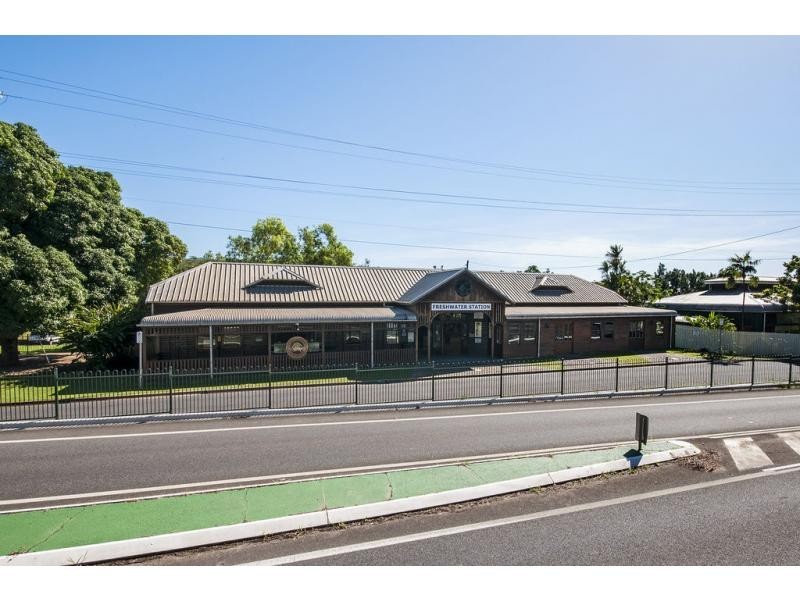 8-10 Dalziel Street, Stratford QLD 4870