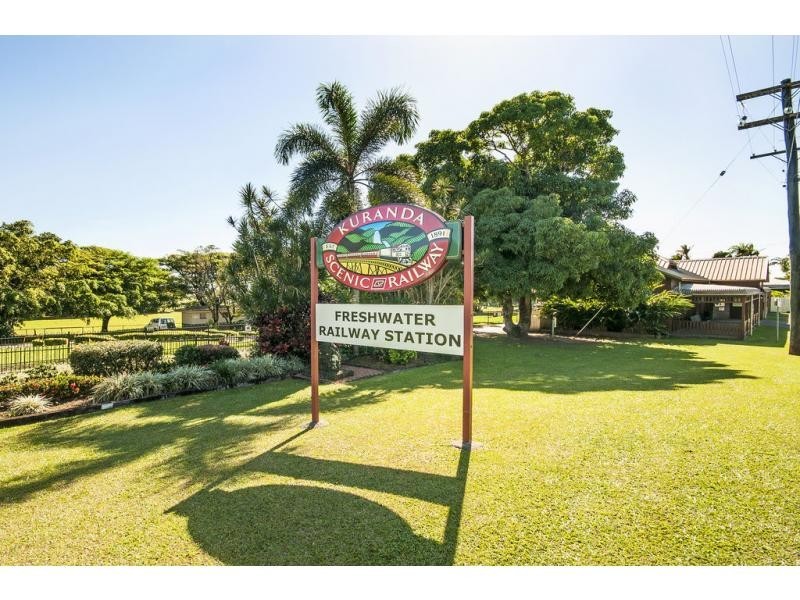 8-10 Dalziel Street, Stratford QLD 4870