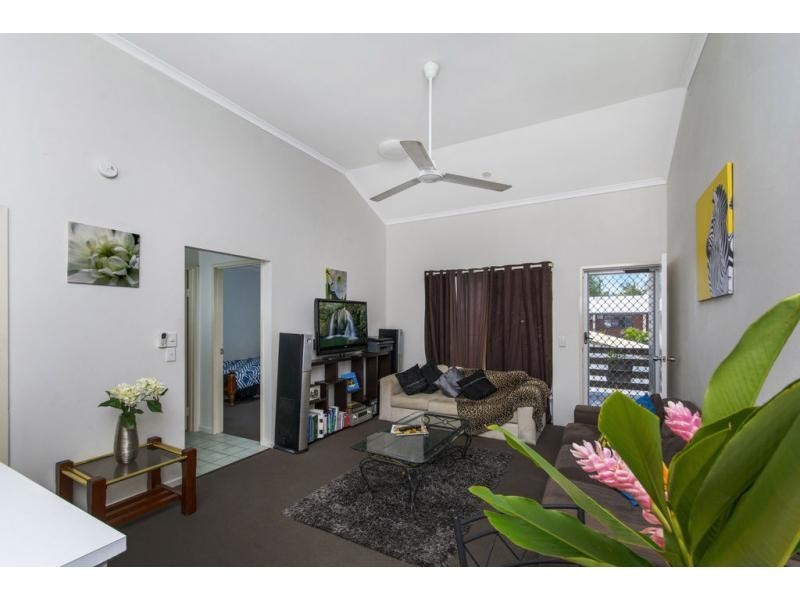 8/23 Balaclava Road, Earlville QLD 4870