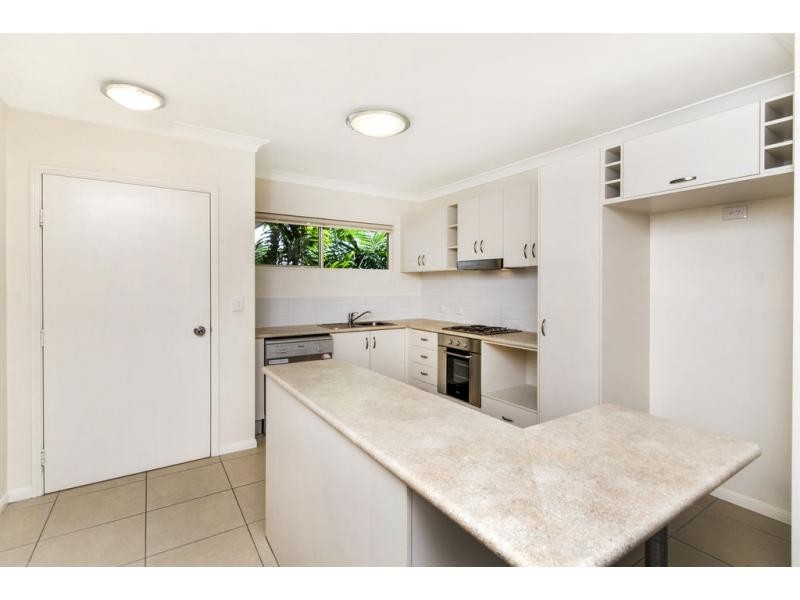 18/1-13 Ernest Street, Redlynch QLD 4870