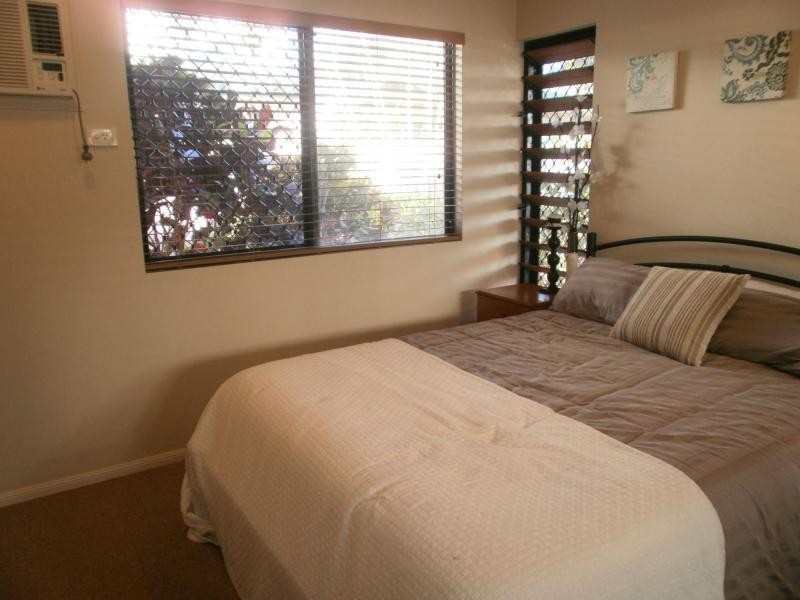 1/14 Short Street, Redlynch QLD 4870