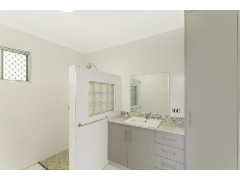 68 Sondrio Close, Woree QLD 4868