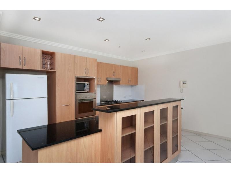 1101/2-4 Lake Street, Cairns City QLD 4870