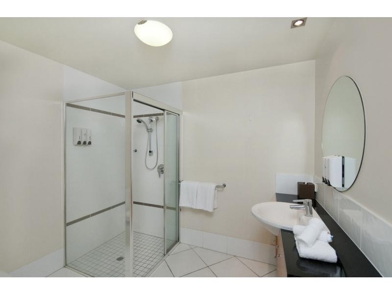 1101/2-4 Lake Street, Cairns City QLD 4870