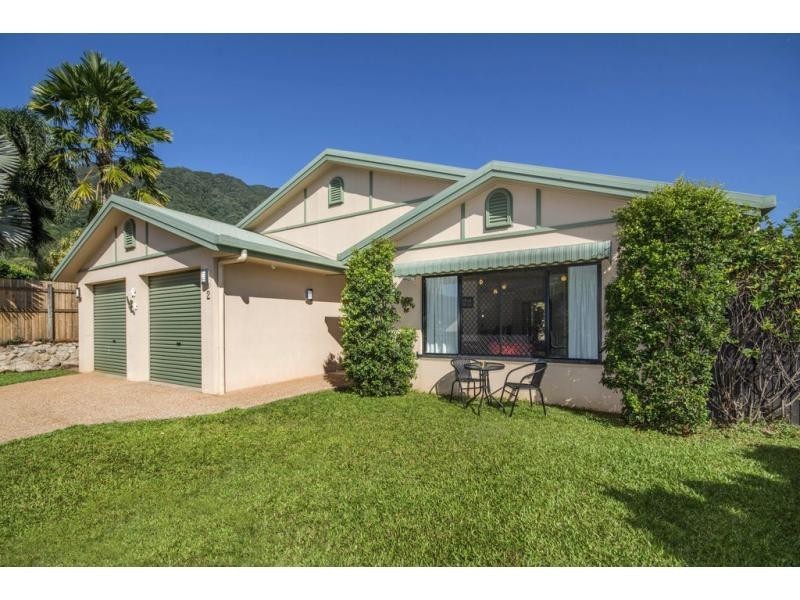 2 Acmena Close, Redlynch QLD 4870