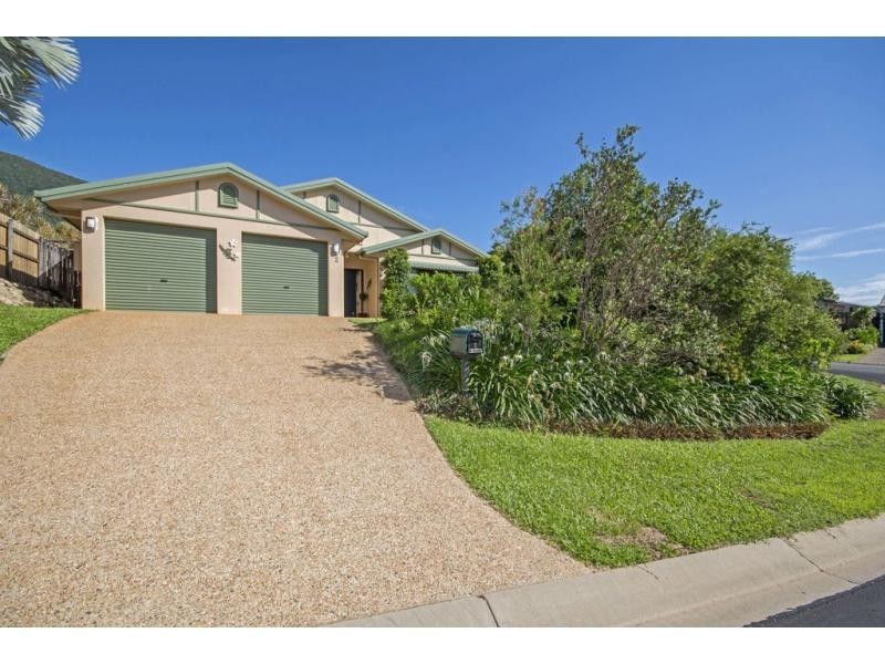 2 Acmena Close, Redlynch QLD 4870