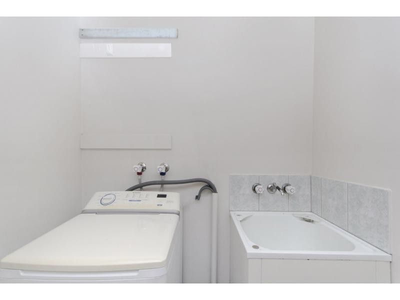 2/5 Charlotte Close, Woree QLD 4868