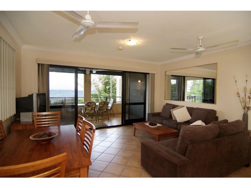 3/77 Sims Esplanade, Yorkeys Knob QLD 4878