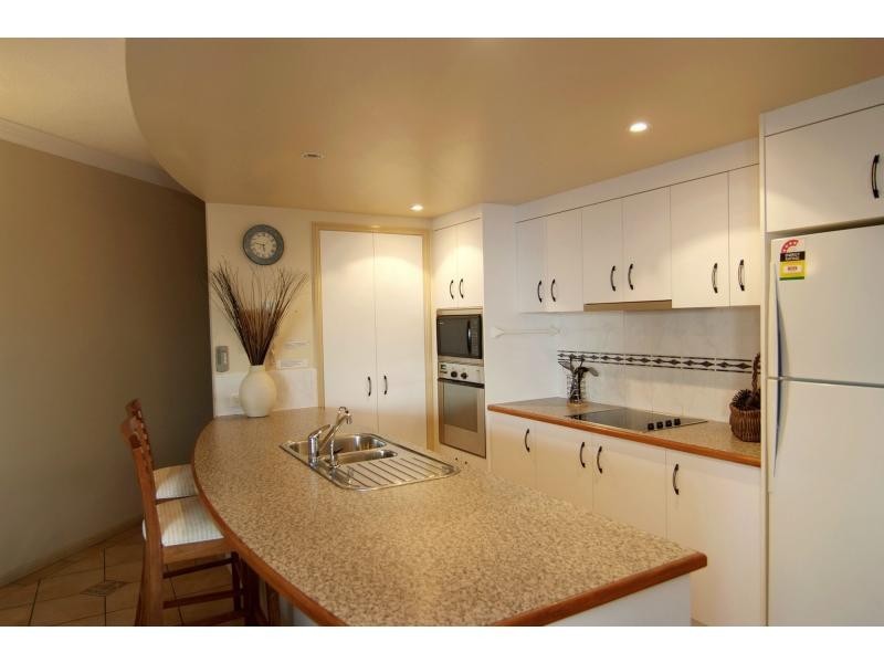 3/77 Sims Esplanade, Yorkeys Knob QLD 4878