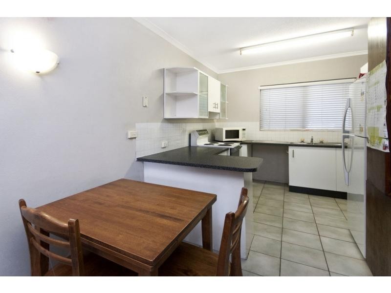 Unit 2/14 Girralong Street, Woree QLD 4868