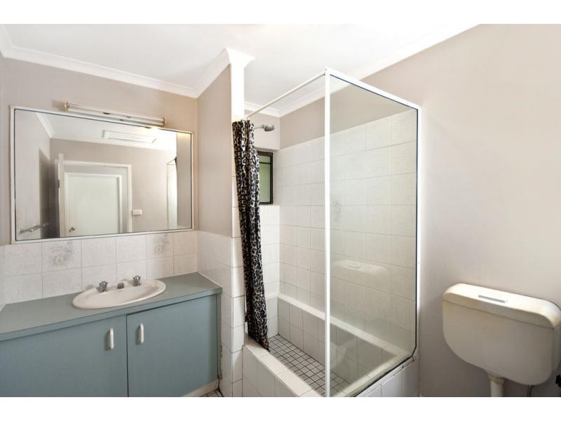 Unit 2/14 Girralong Street, Woree QLD 4868