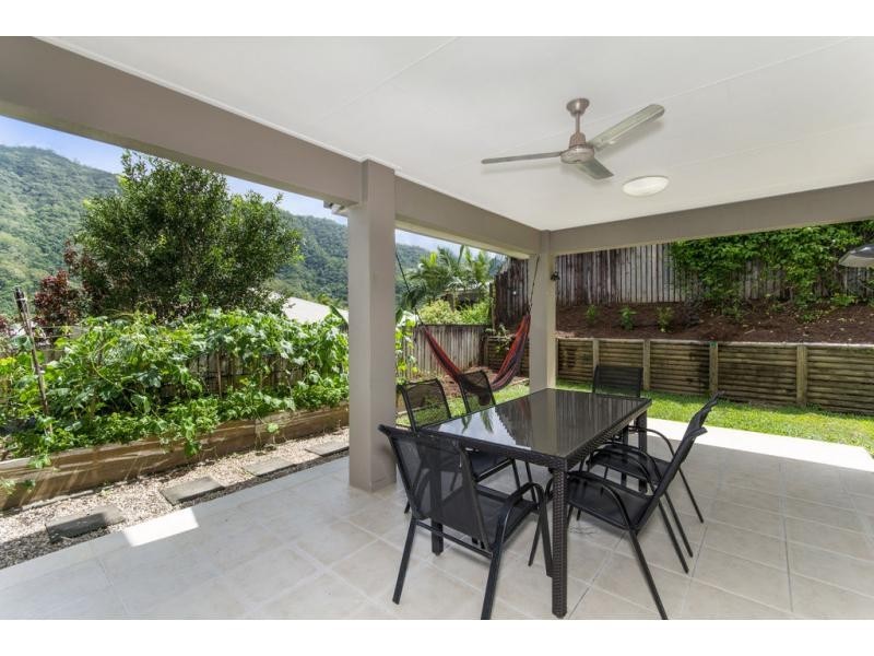 43 William Hickey Street, Redlynch QLD 4870