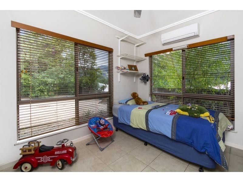 43 William Hickey Street, Redlynch QLD 4870