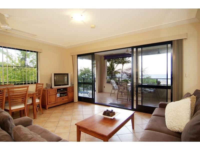 6/77 Sims Esplanade, Yorkeys Knob QLD 4878