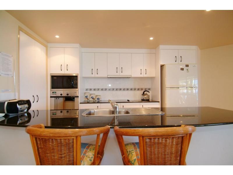 6/77 Sims Esplanade, Yorkeys Knob QLD 4878