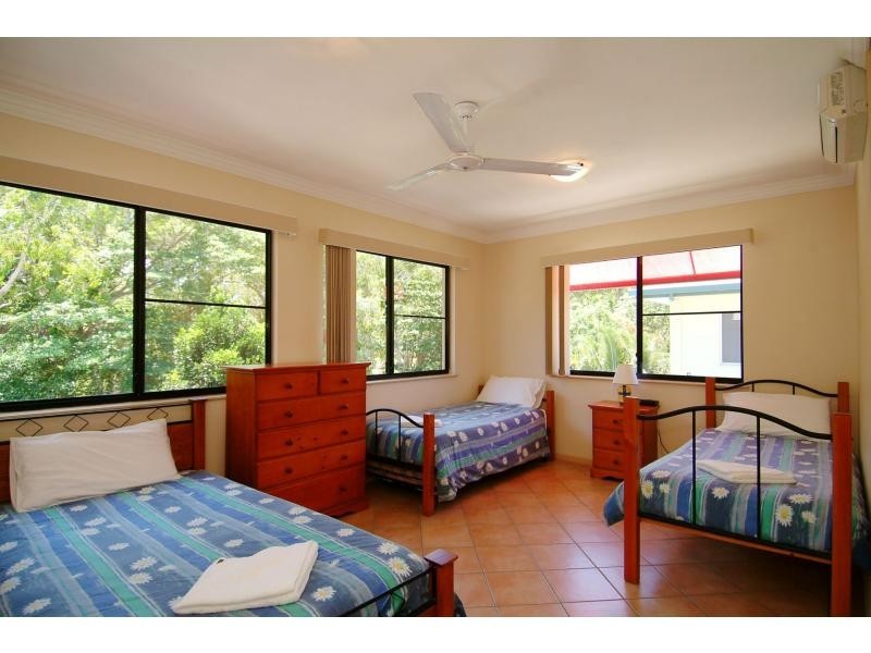 6/77 Sims Esplanade, Yorkeys Knob QLD 4878