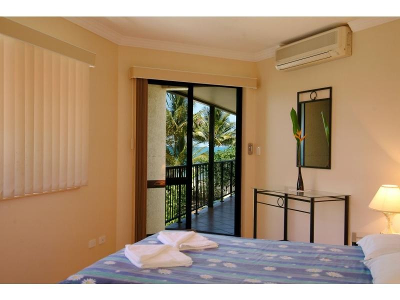 6/77 Sims Esplanade, Yorkeys Knob QLD 4878