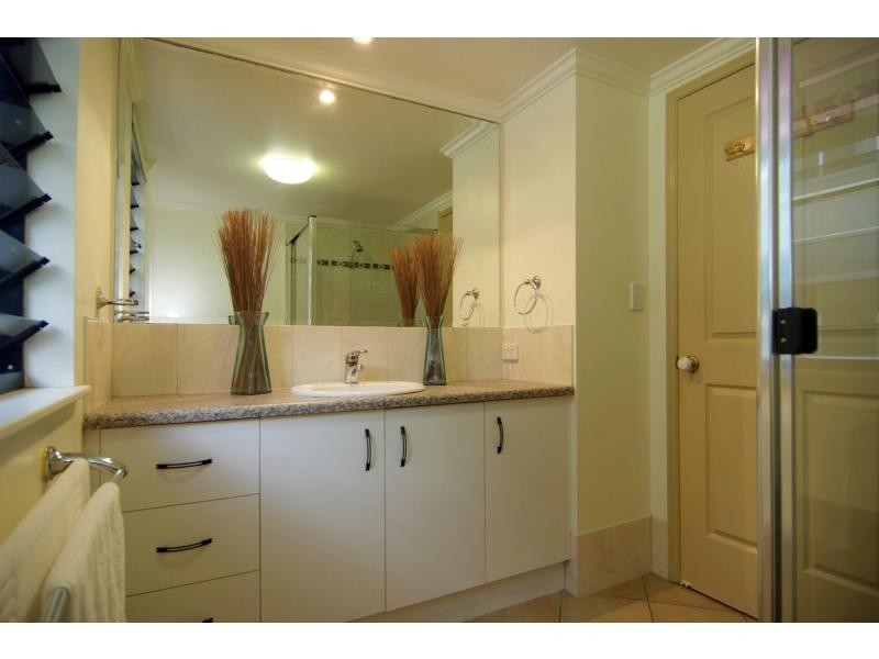 6/77 Sims Esplanade, Yorkeys Knob QLD 4878