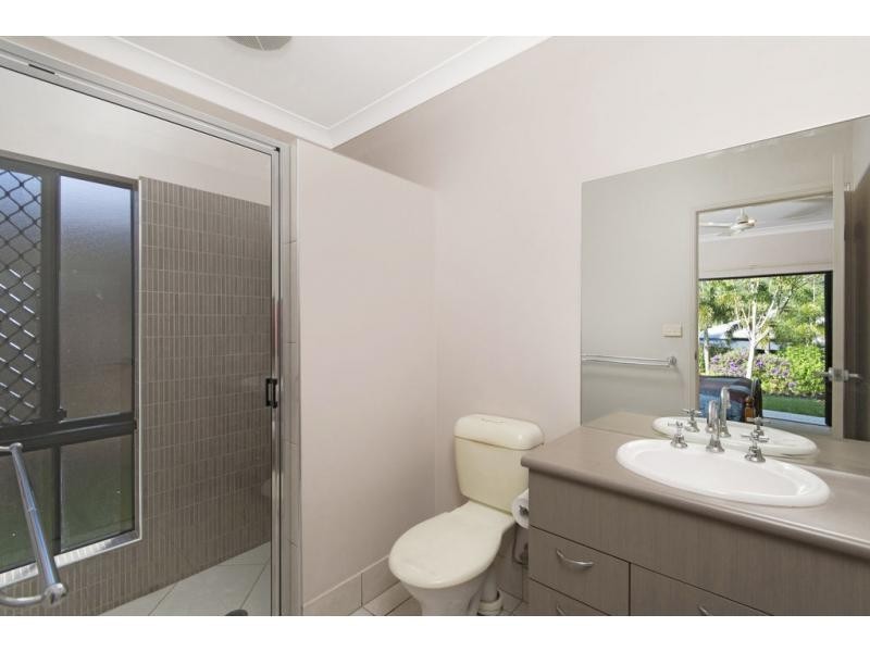 59 William Hickey Street, Redlynch QLD 4870