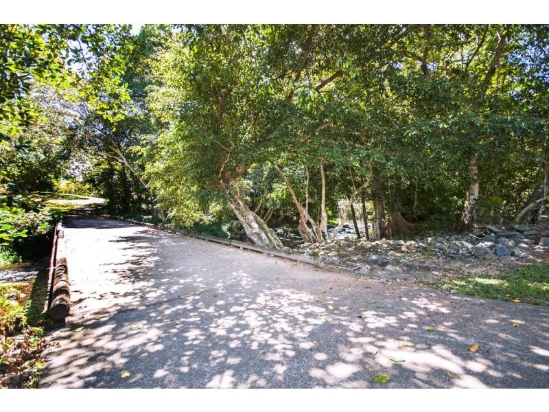 59 William Hickey Street, Redlynch QLD 4870