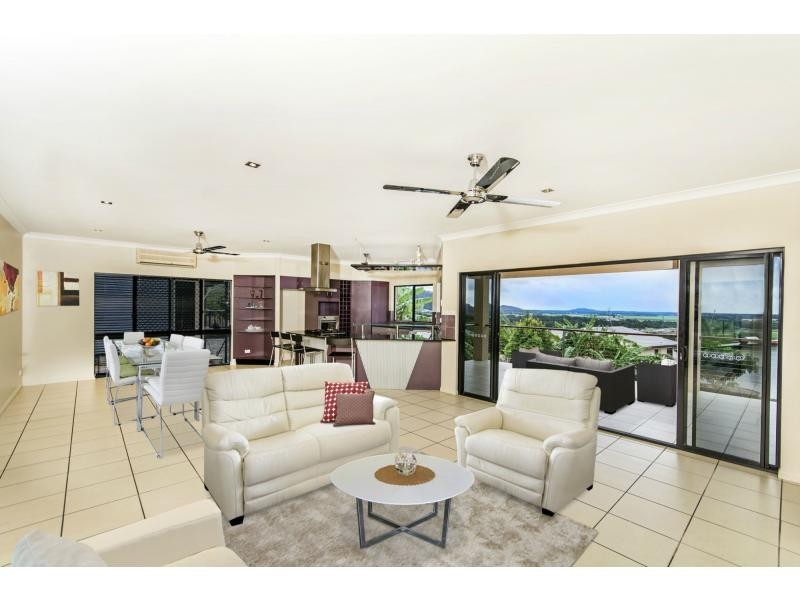 3 Red Siris Close, Redlynch QLD 4870