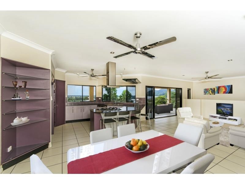 3 Red Siris Close, Redlynch QLD 4870