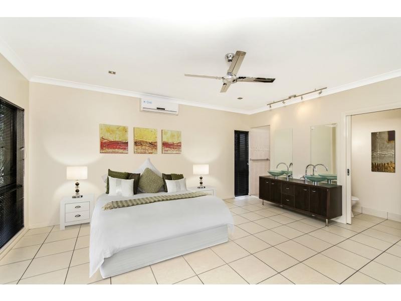 3 Red Siris Close, Redlynch QLD 4870