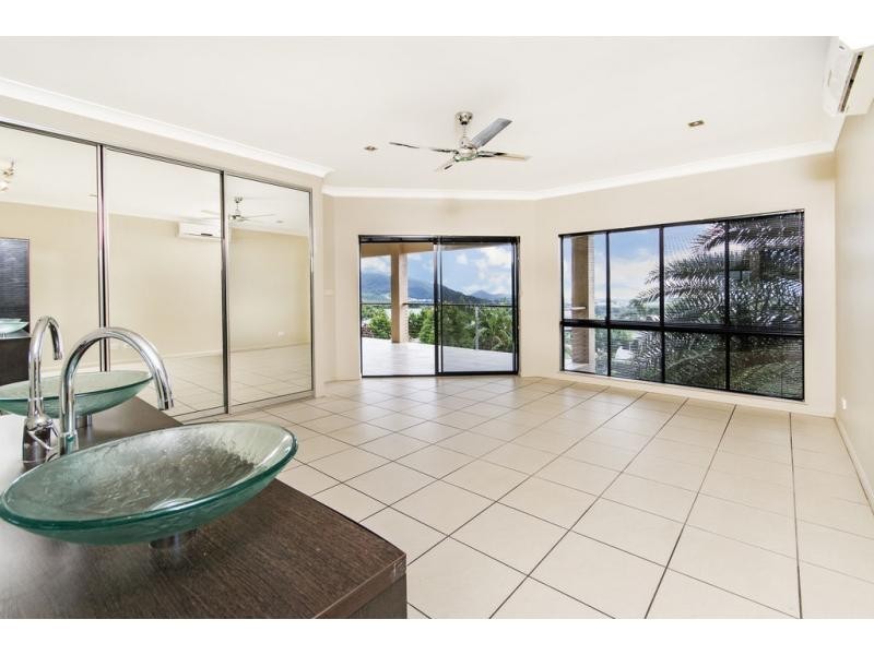 3 Red Siris Close, Redlynch QLD 4870