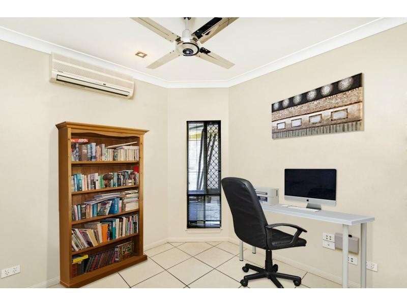 3 Red Siris Close, Redlynch QLD 4870