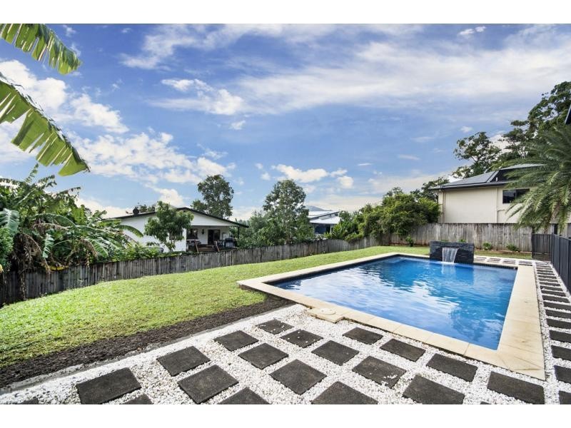 3 Red Siris Close, Redlynch QLD 4870