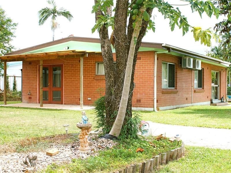 95-97 Enmore Street, Manoora QLD 4870