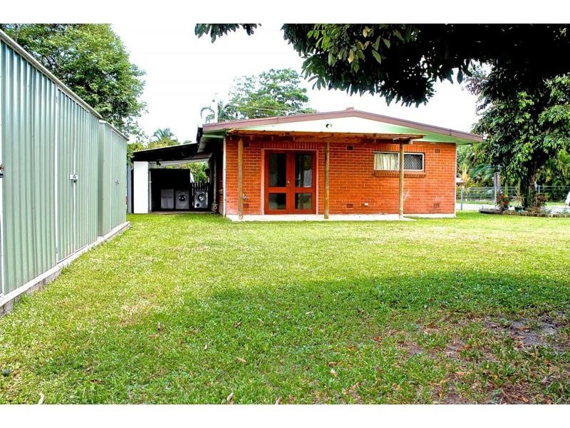 95-97 Enmore Street, Manoora QLD 4870