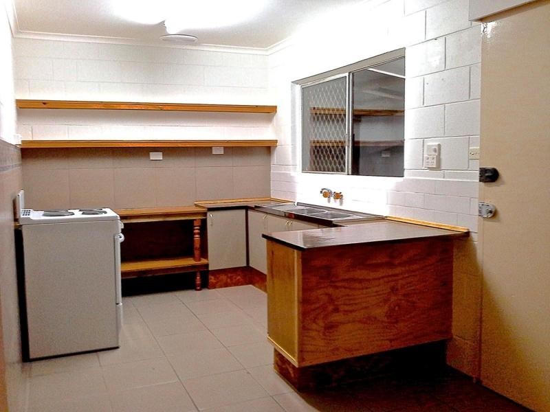 95-97 Enmore Street, Manoora QLD 4870