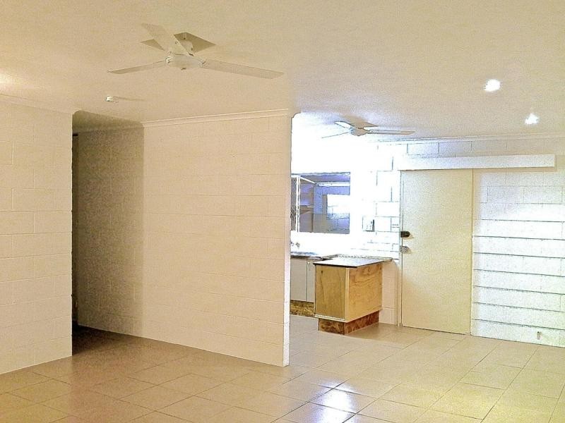 95-97 Enmore Street, Manoora QLD 4870